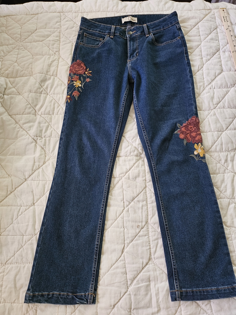 Dittos- Dark Wash Floral Embroidered Jeans - Size 8